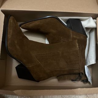 Botines cowboy piel Zara mujer