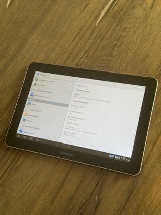Samsung Galaxy Tab 10.1 P7500 Tablet