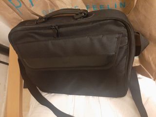 Portátil HP i5 8GB RAM 250GB Plata