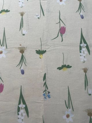 Camino de mesa floral