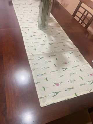 Camino de mesa floral
