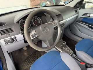 Opel Astra 2005
