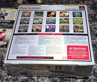 PlayStation 1 SCPH-7502 con scatola