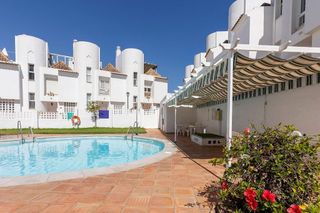 Casa adosada en venta en Almuñecar en Almuñécar