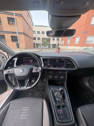SEAT Leon 2019 impoluto