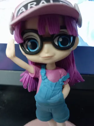 Figura Arale con gorra 12cm Dr. Slump Tipo Qposket