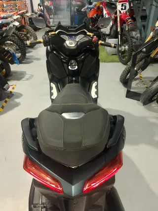 Yamaha X-Max 125 Tech Max 6000km
