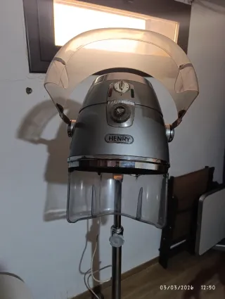Peluquería vintage,  2 secadores