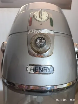 Peluquería vintage,  2 secadores