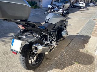 BMW R 1200 RS en excelente estado