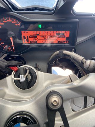 BMW R 1200 RS en excelente estado