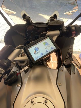 BMW R 1200 RS en excelente estado