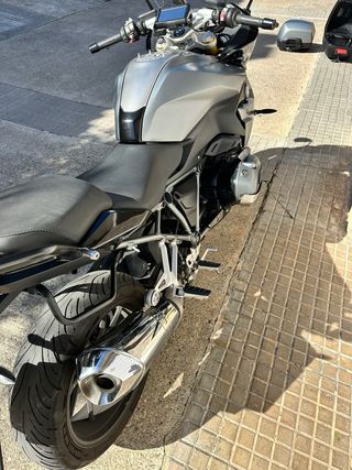 BMW R 1200 RS en excelente estado