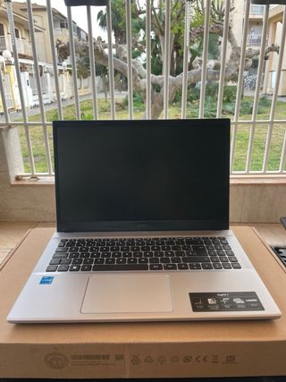 Acer Aspire 3 – Intel Core i3 – Como nuevo