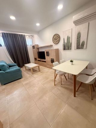 Piso en alquiler en La Carihuela en Torremolinos