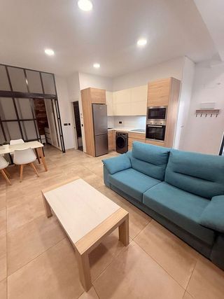 Piso en alquiler en La Carihuela en Torremolinos