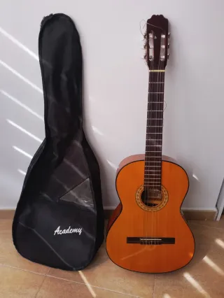 Guitarra Española Alcazaba con funda