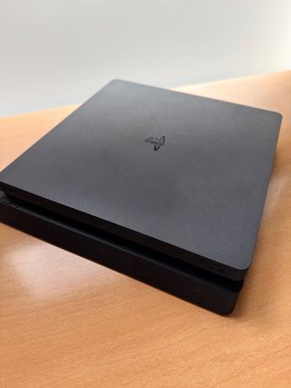 PS4 Slim 500GB Negra