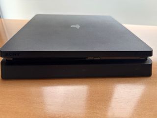 PS4 Slim 500GB Negra