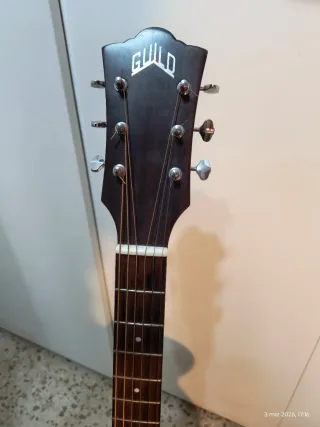 Guitarra Electroacústica Guild M240e