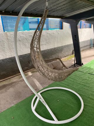 Silla Colgante Jardín Beige y Blanca