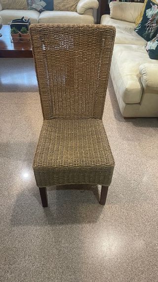 Mesa comedor y 6 sillas ratán