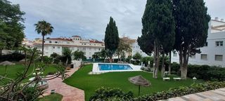 Piso en alquiler en Montemar en Torremolinos