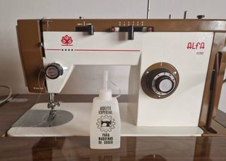 Máquina de coser Alfa 1120 con mesa