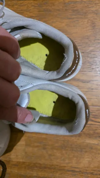 Zapatillas Adidas Blancas y Oro