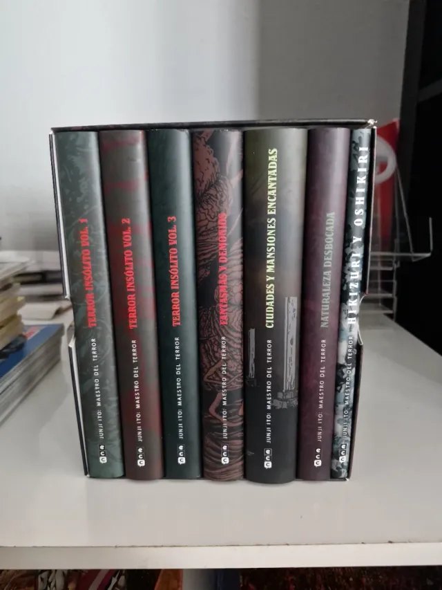 COFRE JUNJI ITO.MAESTRO DEL TERROR 7 TOMOS ECC