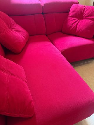 Sofá chaise longue rojo
