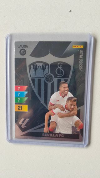 Escudo Plus Sevilla (#307BIS). Adrenalyn 23/24