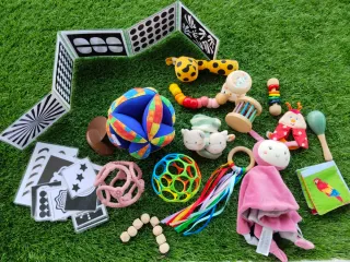 Lote Juguetes Bebé 0-6 Meses Montessori y Waldorf