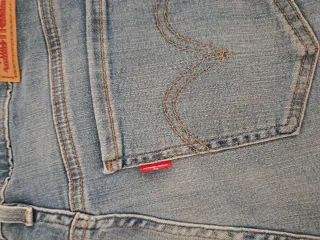 Shorts Levis Azules Desgastados