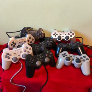 Lotto 8 controller PS2 non funzionanti