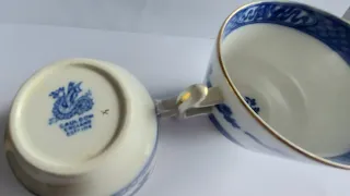 Pareja Tazas Porcelana Royal Cauldon Dragón