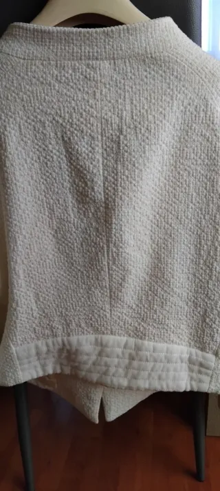 Cazadora Zara mujer ,color blanco roto