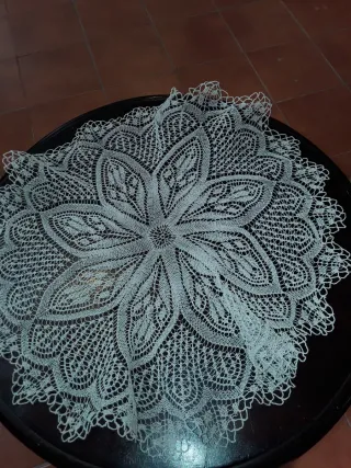 Tapete antiguo tejido a mano almidonado y planchad