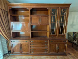 Mueble de salón de madera