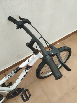 Bicicleta infantil Rockrider ST 100