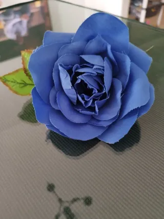 Flor flamenca azul