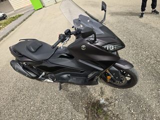 Yamaha TMAX Maxi Scooter año 2025 tech -max full