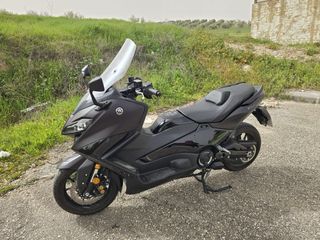 Yamaha TMAX Maxi Scooter año 2025 tech -max full