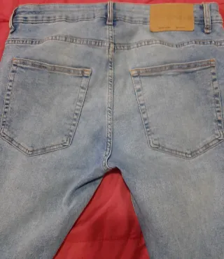 Pantalón Bershka elástico Talla 42