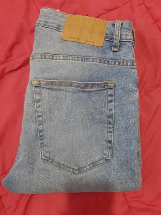 Pantalón Bershka elástico Talla 42