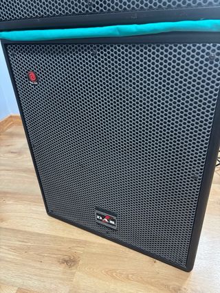 SUB GRAVE DAS 18PULGADAS. AUTOAMPLIFICADO