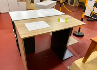 Escritorio DN madera y plástico