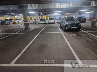 Oficina en venta en La Buhaira en Sevilla