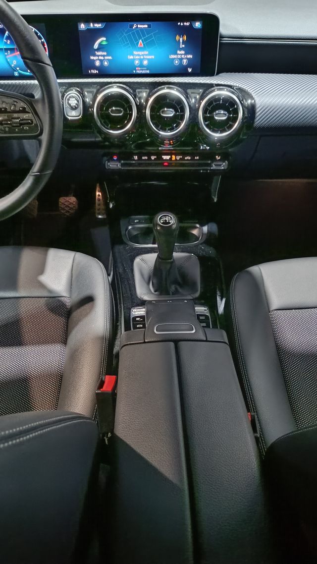 MERCEDES-BENZ CLA CLA 180 Shooting Brake 2019