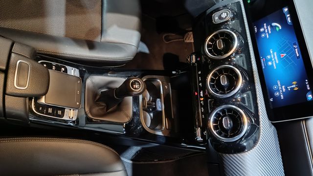 MERCEDES-BENZ CLA CLA 180 Shooting Brake 2019